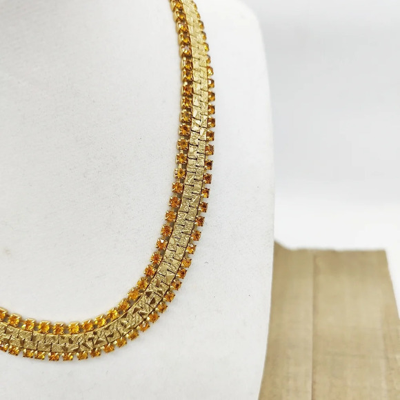 Vintage Choker / Gold Tone w/ Amber-Tone Rhinestones / Snap Closure - Picture 5 of 7